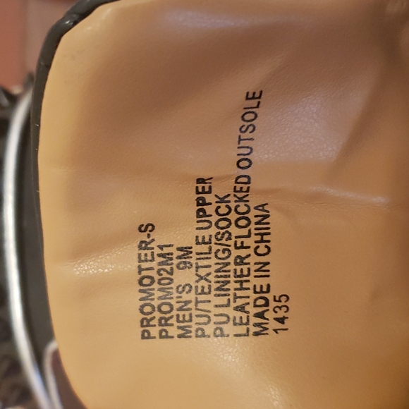 Steve Madden Promoter-s  Special Edition Red Bottoms custom soles Blk Spikes 9M - Picture 7 of 8